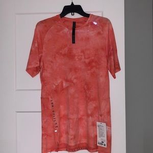 Men’s lululemon workout shirt